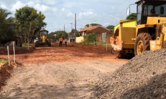 Com drenagem finalizada começa a pavimentação da Rua Antônio Vicente de Almeida