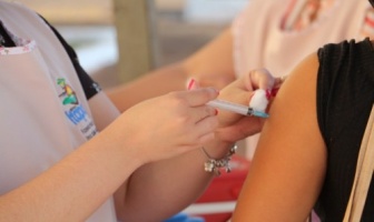 721 pessoas foram imunizadas contra COVID-19 na última segunda-feira