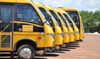 Programa Caminhos da Escola garante 2 ônibus novos para atender a educação de Itaporã