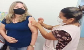 Itaporã: Inicia vacinação contra COVID-19 em professores e profissionais da educação