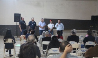 Prefeitura de Itaporã se reúne com moradores da COHAB para tratar sobre regularização das escrituras