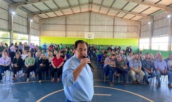 Vice governador Barbosinha e autoridades de Itaporã entregam revitalização  da Escola Edson Bezerra