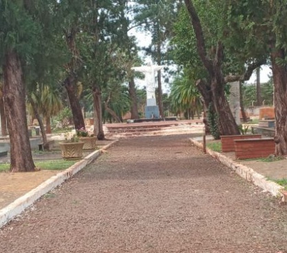 Itaporã: Cemitério Cristo Redentor recebe mutirão de limpeza