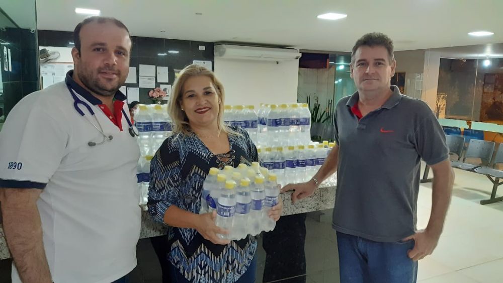Vereador Ney Bulla faz doação de 50 litros de álcool 70% ao hospital Municipal  de Itaporã
