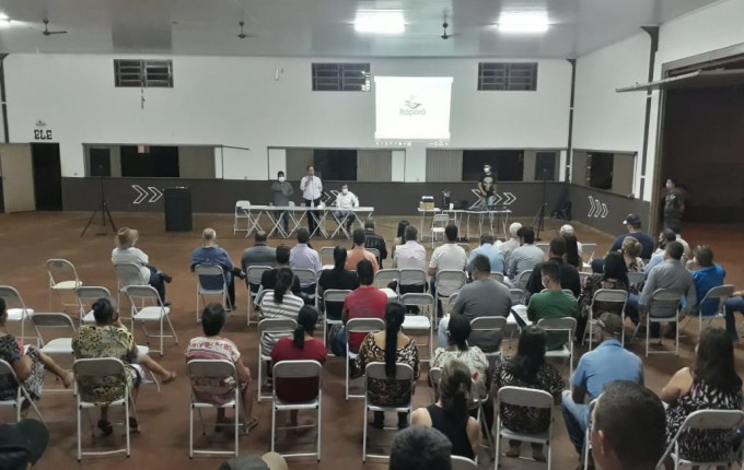 Audiência Pública: Prefeito Marcos Pacco ouve comunidade de Piraporã, para decidir sobre investimentos no distrito