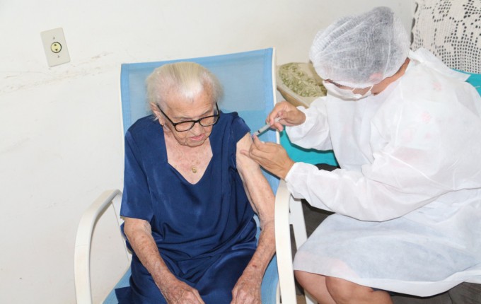 Saúde de Itaporã anuncia início da terceira dose de vacina contra Covid-19