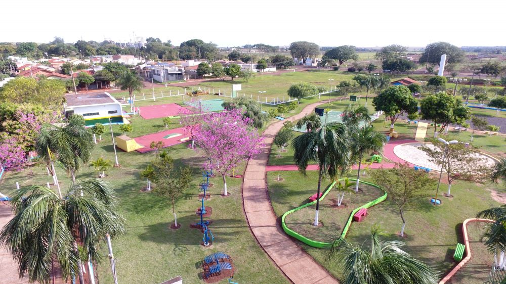 Parque dos Ipês é revitalizado com iniciativa voluntária da primeira dama Lurdinha