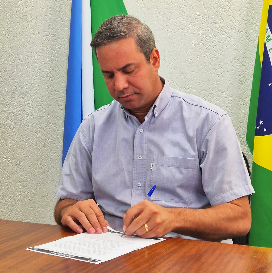 Prefeitura de Itaporã antecipa salário de dezembro e injeta recursos na economia local