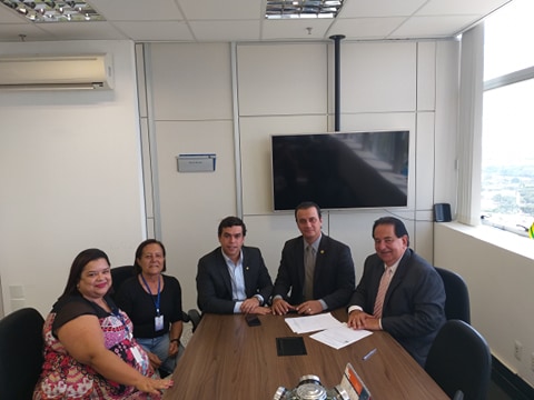 Prefeito Municipal visita gabinete do deputado Beto Pereira em Brasília